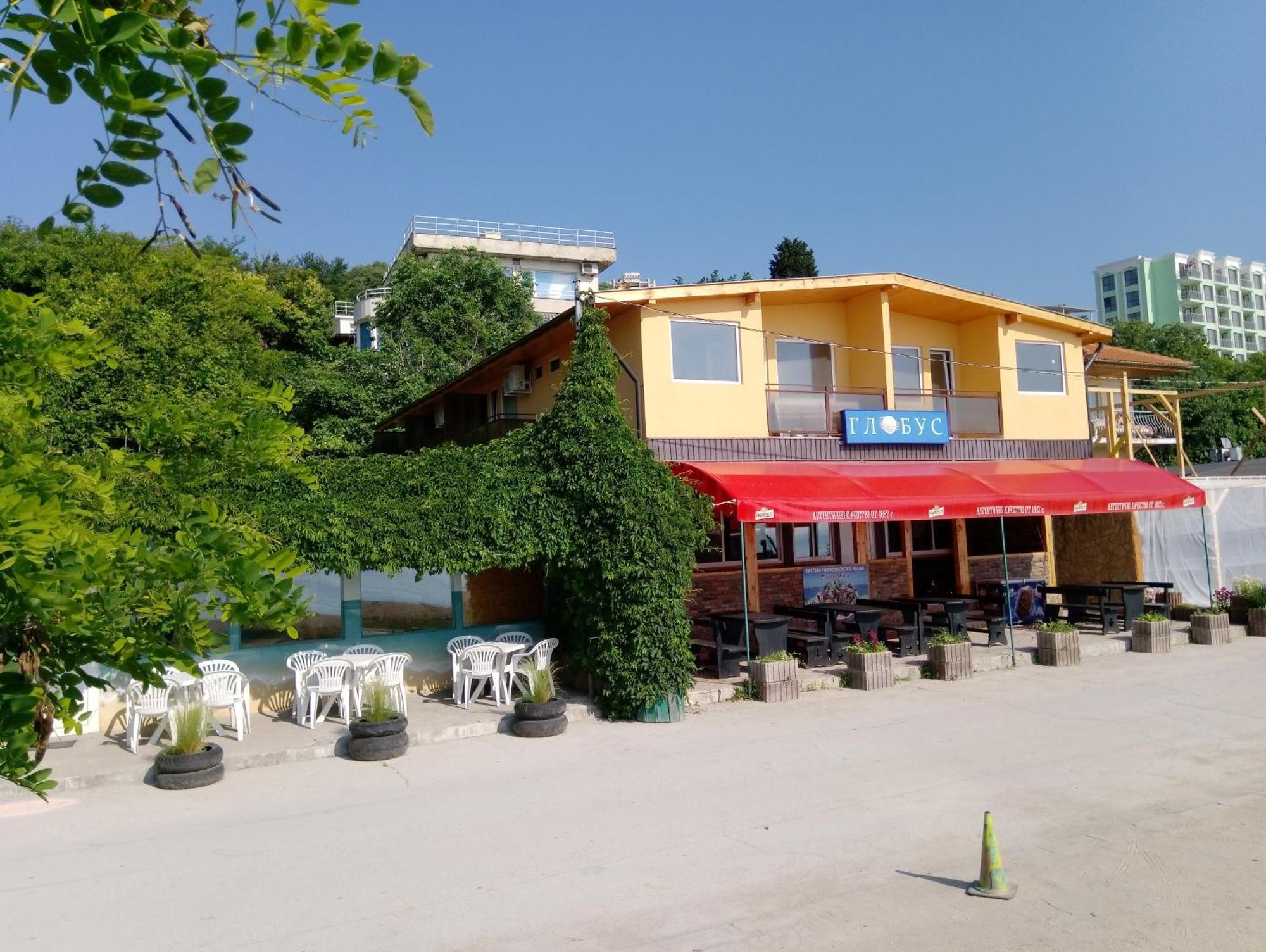 Family Hotel Globus Golden Sands Exterior photo